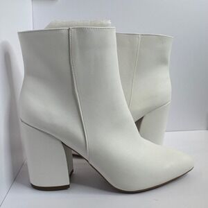 Sugar Evvie White Block Heel Pointed Toe Boots Womens Size 8.5